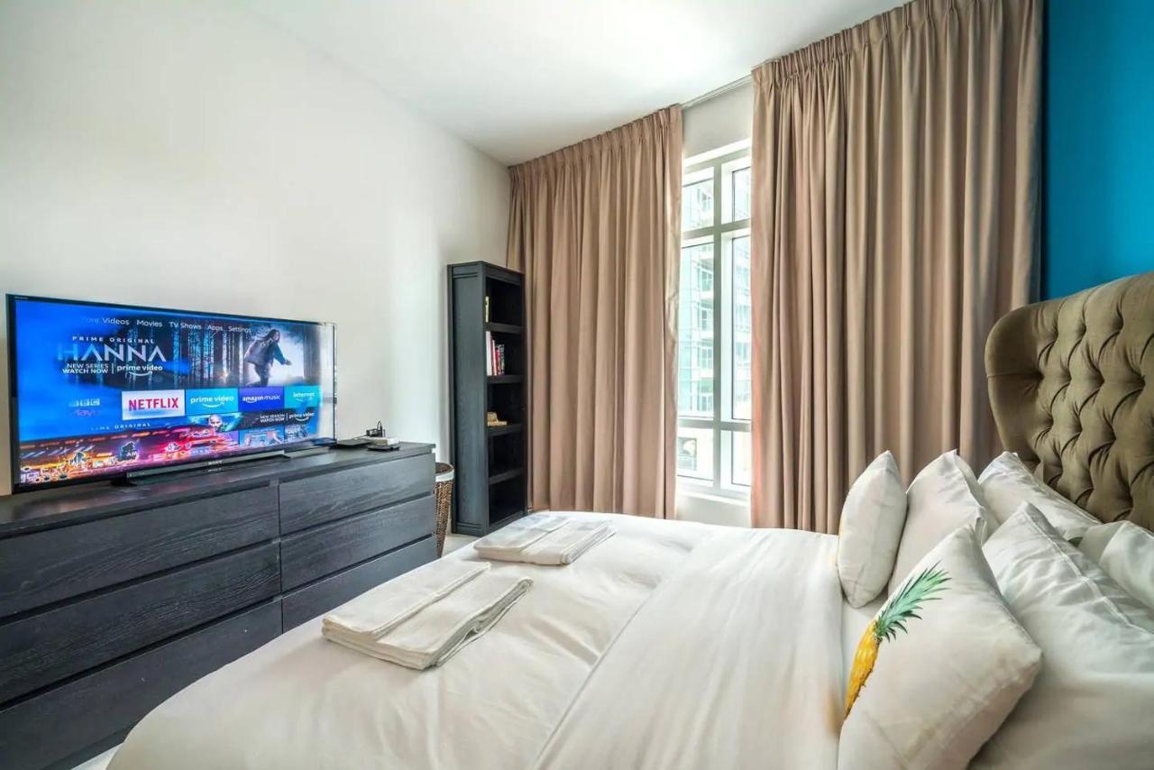 Apartment Divine Burj & Opera Views - 2bdr - Downtown *