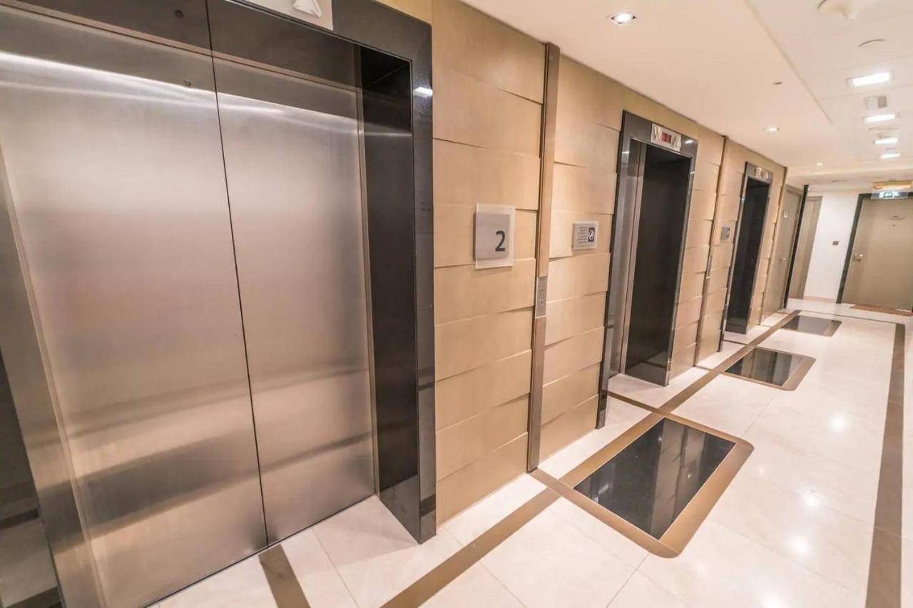 Apartment Divine Burj & Opera Views - 2bdr - Downtown *